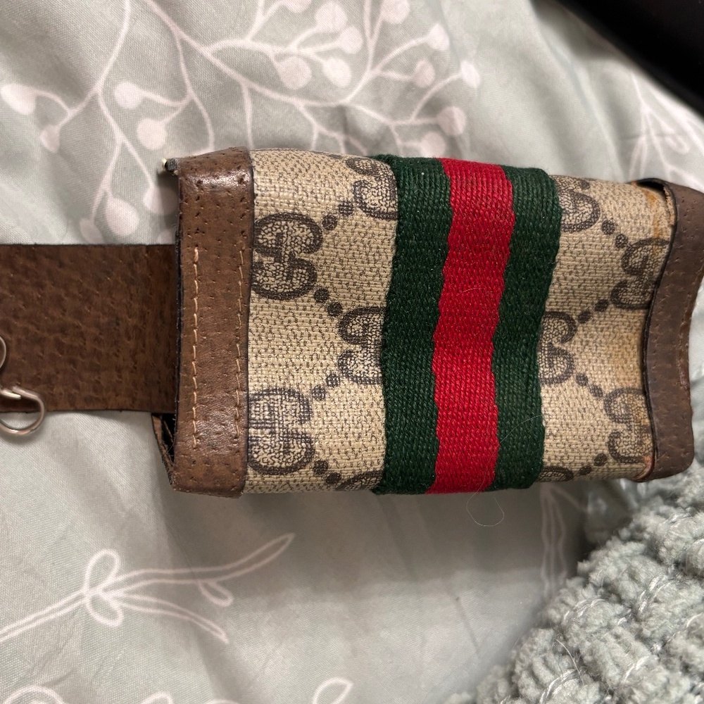 Gucci vintage key holder